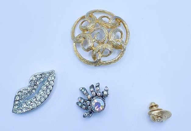 4 BROOCHES/ PIN (1 of 2)