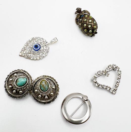 ASSORTED LOT (1 of 3)