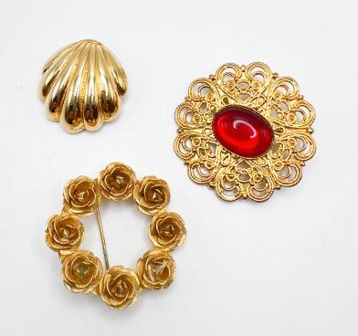 3 GOLD TONE BROOCHES 1-RED COLOR STONE (1 of 2)