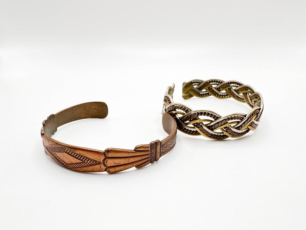 2 BANGLE BRACELETS 1- COPPER (1 of 3)
