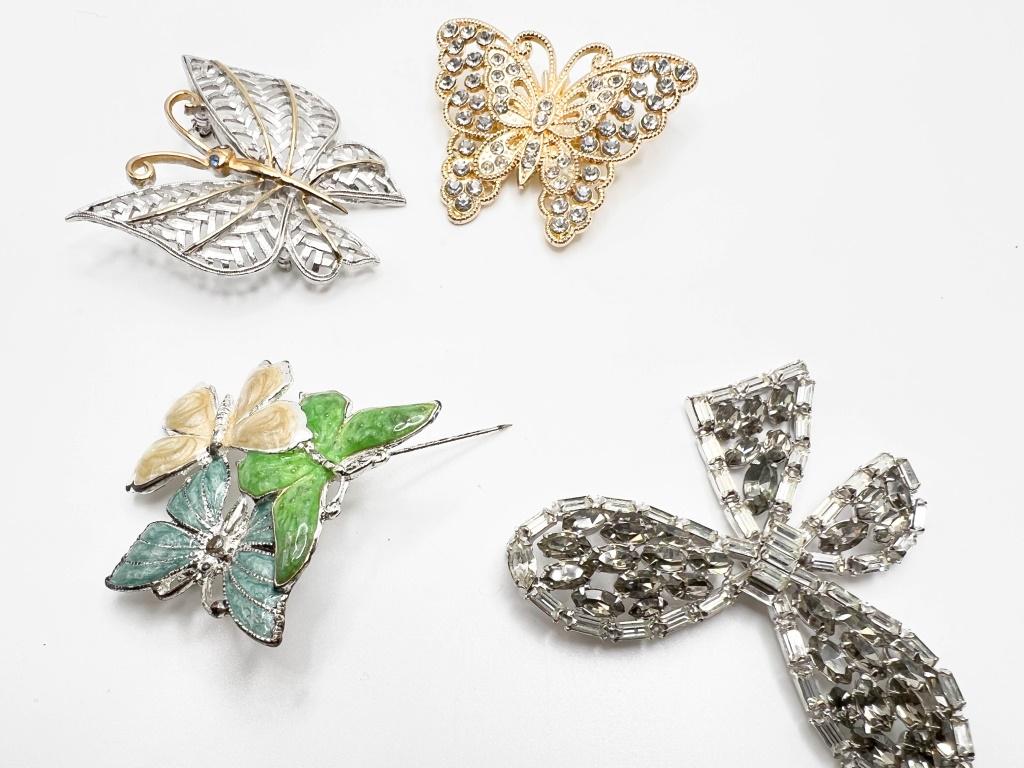 VENDOME BOW BROOCH W. STONES: HAS BROKEN CLASP, 1 AVON SILVER TONE AND GOLD TONE BUTTERFLY, 2 OTHER BUTTERFLY WITH STONES
