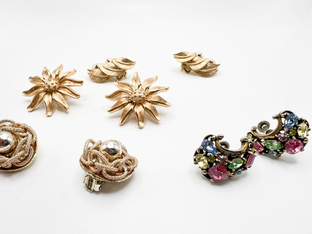 1 TRIFARI CROWN EARRINGS + OTHER (1 of 1)