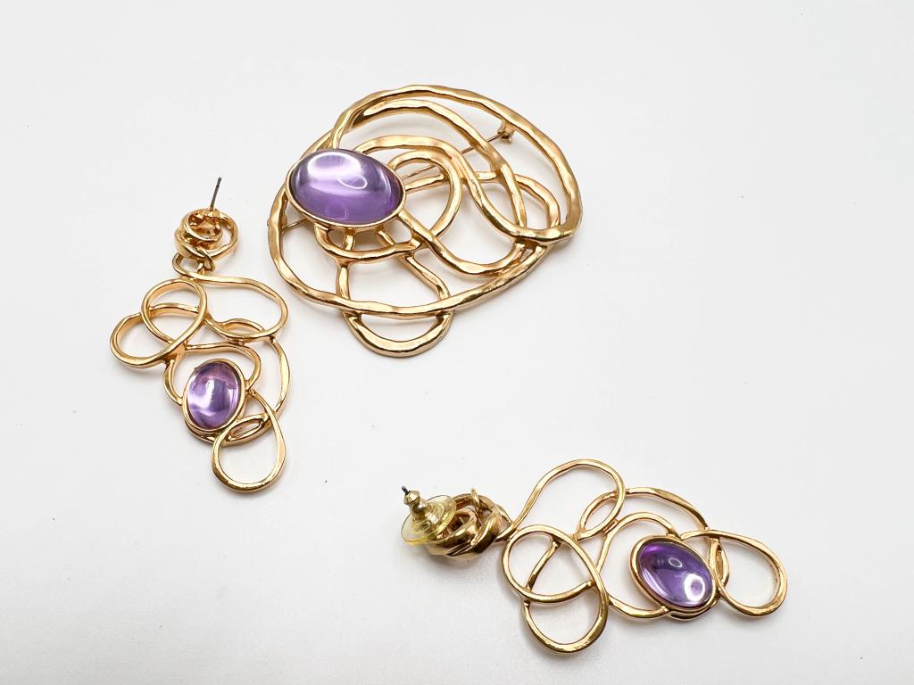 BROOCH & EARRINGS SET W PURPLE STONES (1 of 1)