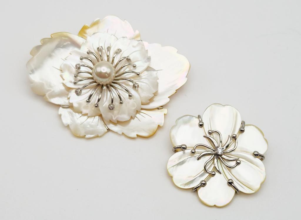 SEA SHELL & STERLING PENDANT LOT (1 of 5)