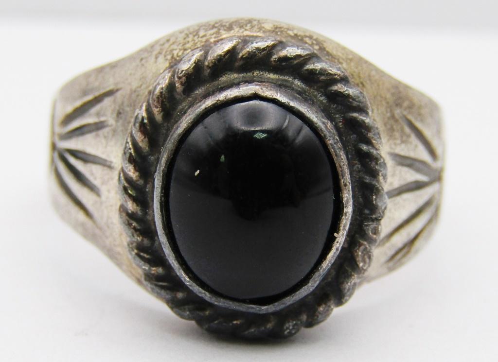SOUTHWESTERN STERLING MEN'S RING WITH BLACK (1 of 5)