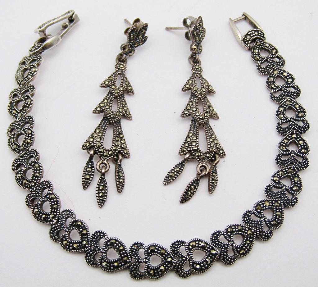 MARCASITE STERLING JEWELRY SET: BRACELET 7" LONG & PIERCED EARRINGS ( 13 DWT)