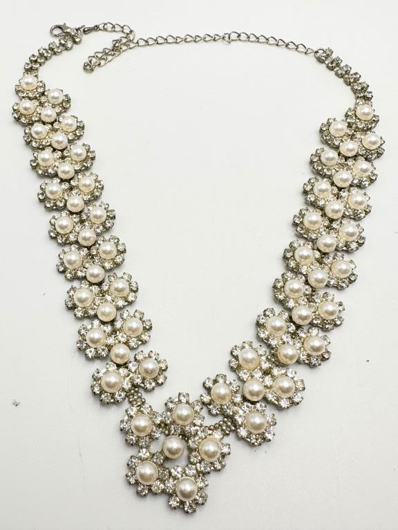 LARGE STUNNING STONE NECKLACE (1 of 3)