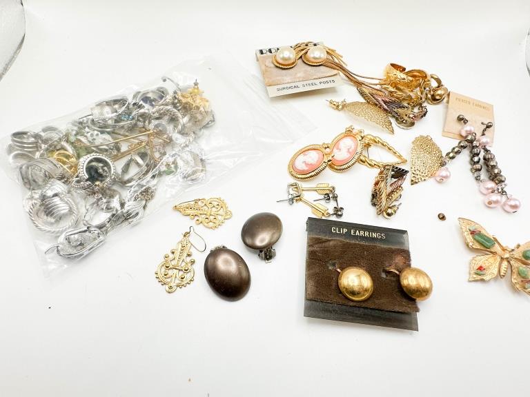 EARRINGS ASSORTED (1 of 2)