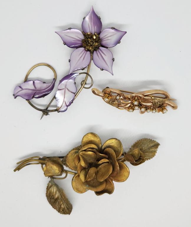 ANTIQUE? BROOCHES (1 of 3)