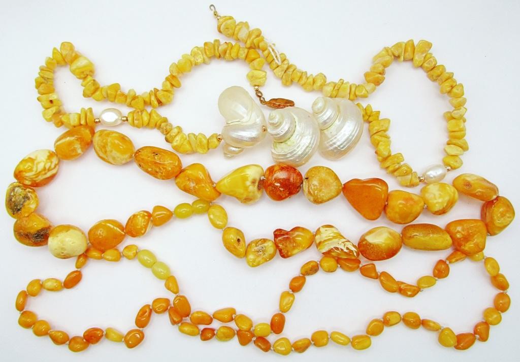 3-AMBER STONE BEADED NECKLACES DIFF LENGTHS/ (1 of 2)