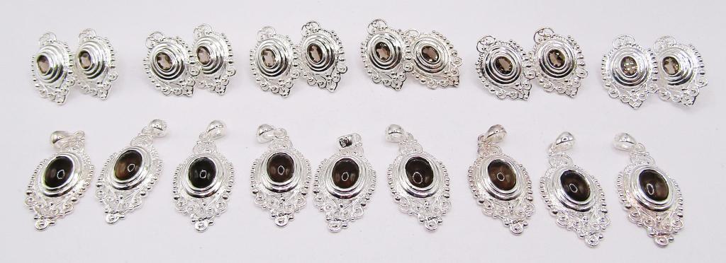JEWELRS LOT! (9)SILVER TONED FASHION PENDANTS (1 of 4)