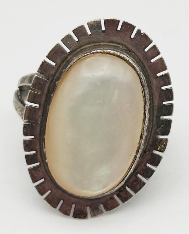 SOUTHWESTERN STERLING SPLIT SHANK RING WITH (1 of 4)