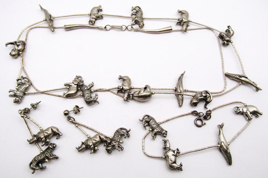 ANIMAL THEME NECKLACE,BRACELET,EARRINGS (1 of 2)