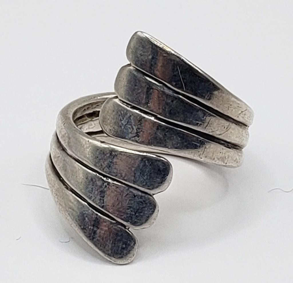 SIZE 9 STERLING WRAP RING (1 of 4)