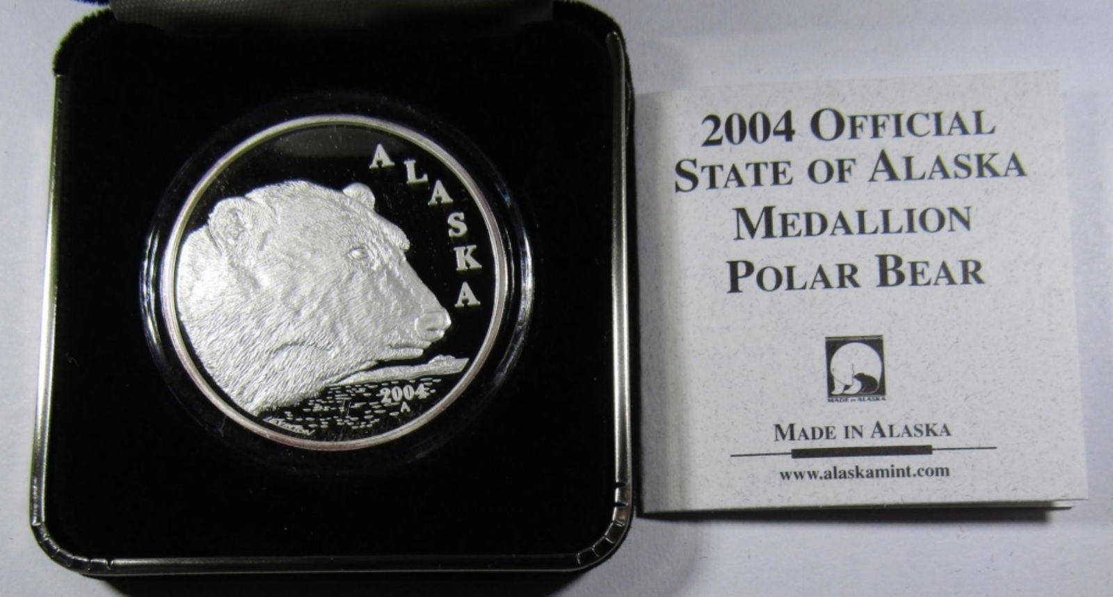 2004 ALASKA POLAR BEAR 1oz .999 SILVER (1 of 3)