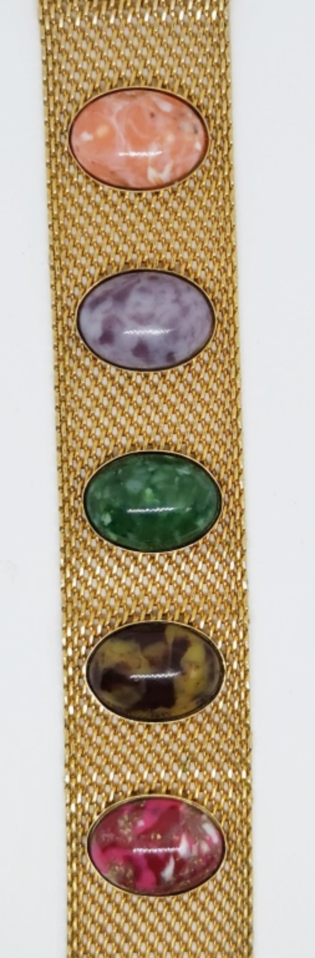 VTG SARAH COVENTRY SCARAB LUCITE BRACELET (1 of 4)