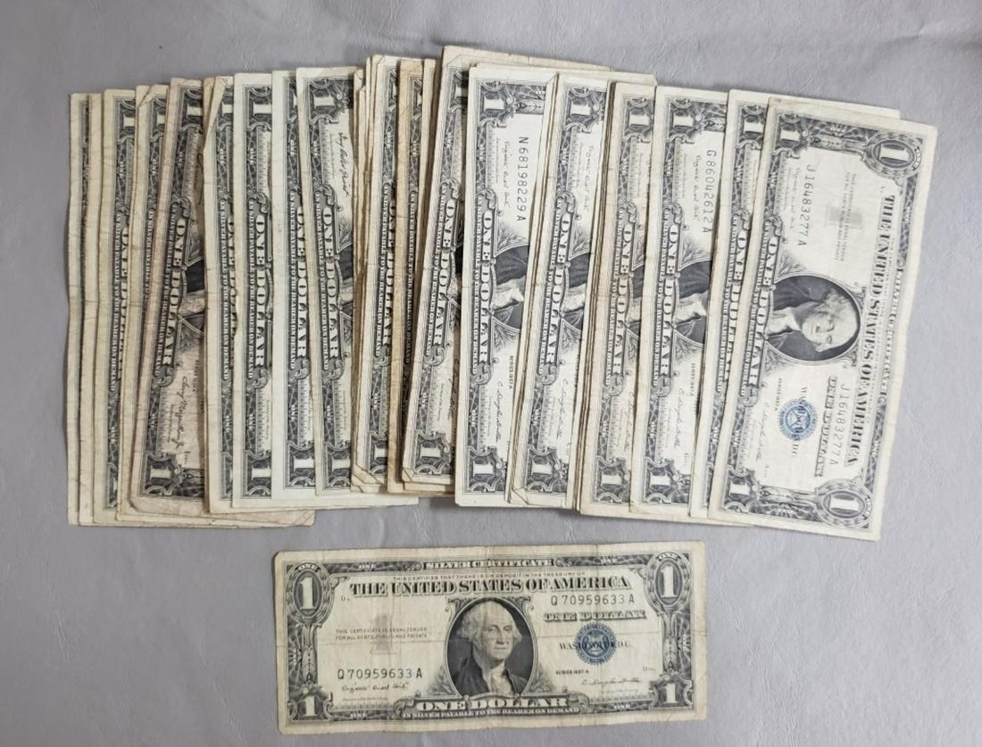 (50) $1 SILVER CERTIFICATES MIXED (1 of 2)