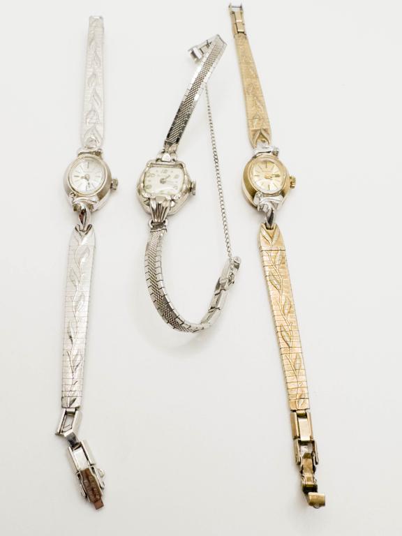 AMAZING BULOVA WATCHES !!!: AMAZING BULOVA WATCHES IN ROLLED GOLD PLATE FINISH, SO ELEGANT !!! NOT TESTED .