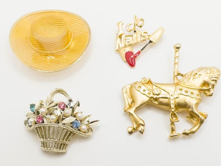 BROOCH ASSORTED ( 4 ) (1 of 3)