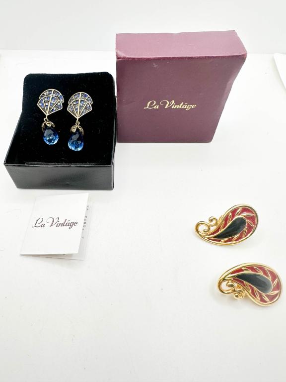 MONET AND LA VINTAGE EARRINGS (1 of 5)
