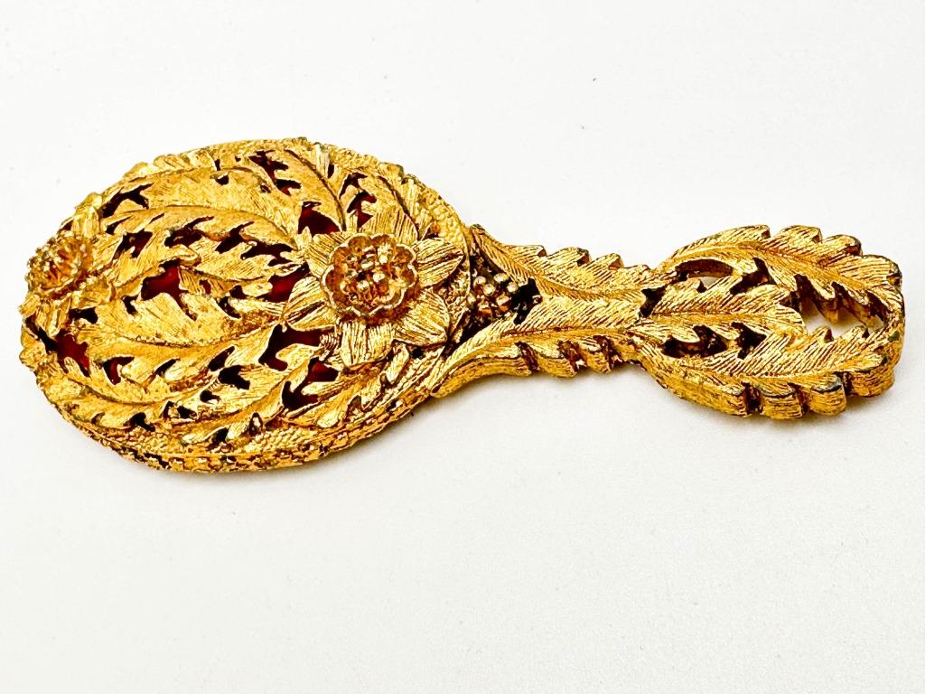 BEAUTIFUL HAND MIRROR: BEAUTIFUL HAND MIRROR WITH DETAIL