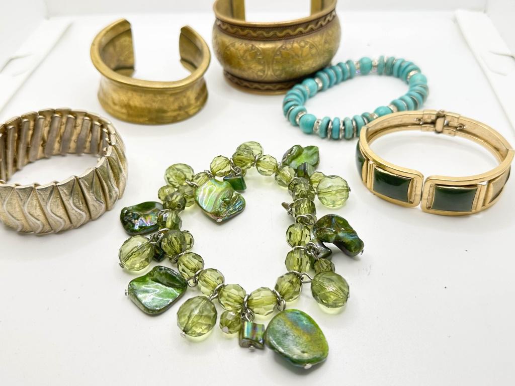 BRACELETS ASSORTMENT (1 of 2)