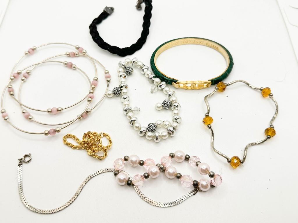 BRACELETS ASSORTMENT (1 of 4)