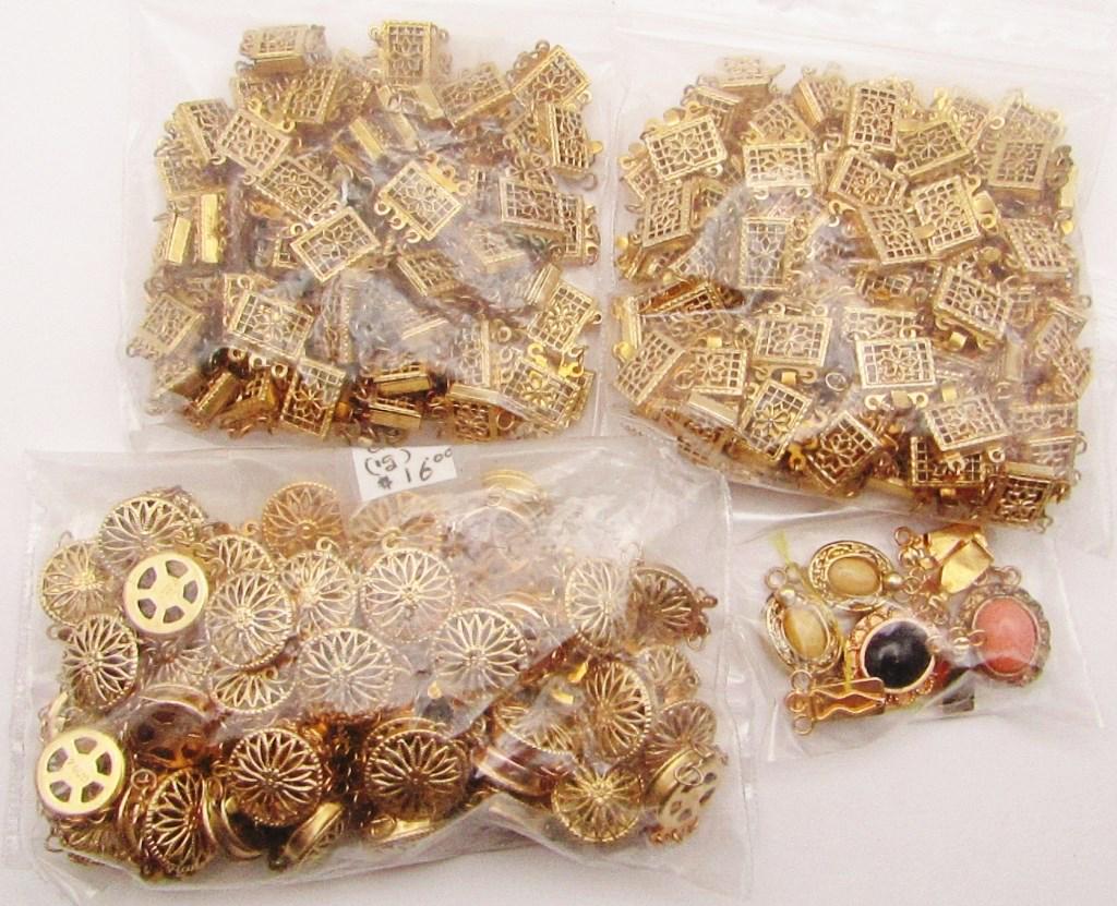 LARGE LOT OF GOLD FILLED JEWELRY CLASPS: TOTAL 122 DWT