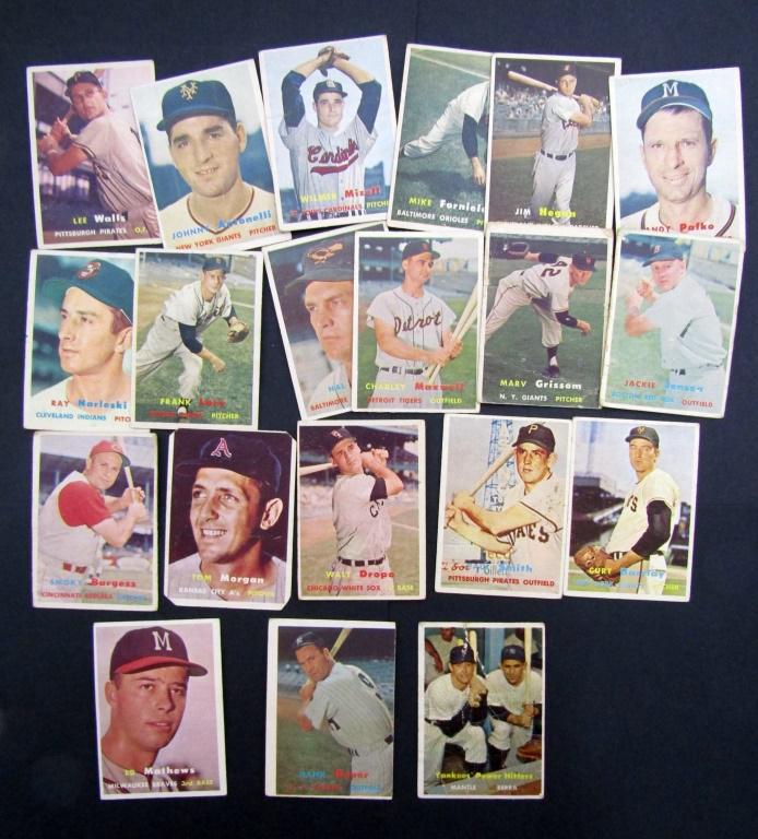 (20) 1957 TOPPS BASEBALL CARDS w/MANTLE (1 of 5)