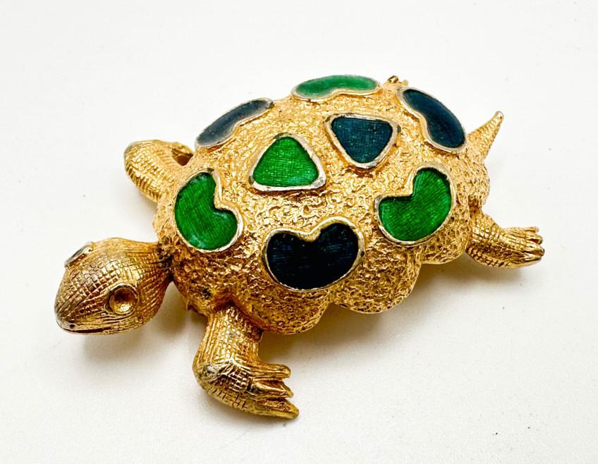 FLORENZA SIGNED TURTLE BROOCH (1 of 3)
