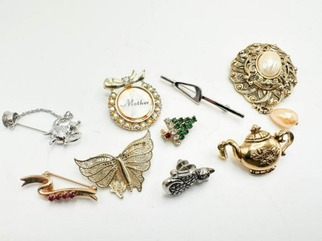 BROOCH ASSORTMENT (1 of 3)