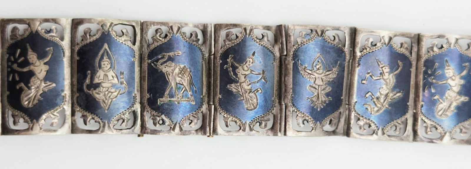 SIAM STERLING PANEL BRACELET WITH BLACK ONYX (1 of 4)