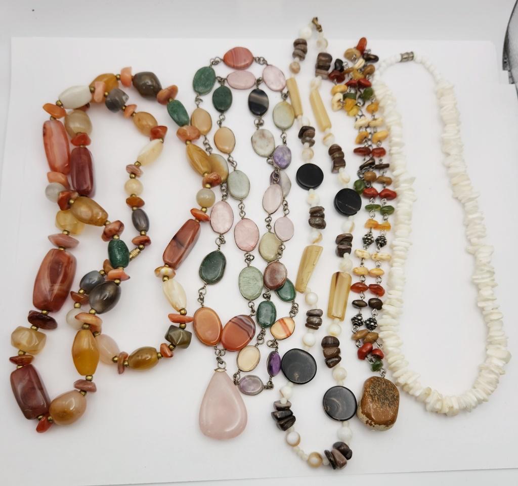 LOT OF GLASS/CHIPPED STONE BEADED NECKLACES (1 of 4)
