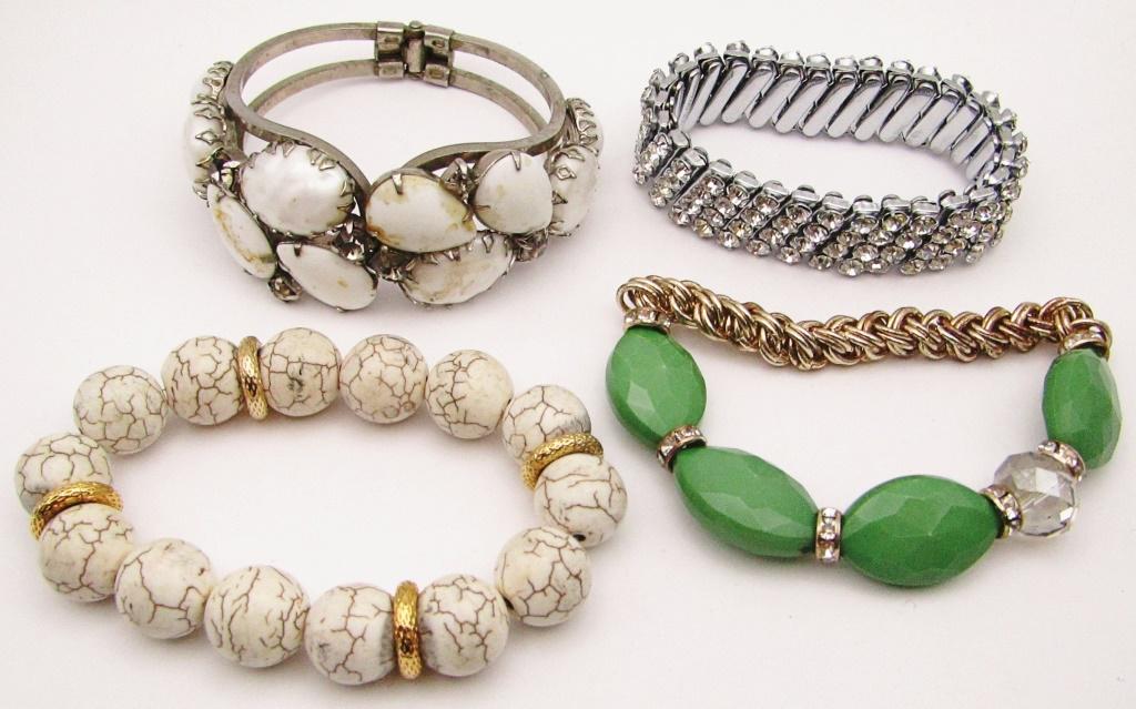 4-VINTAGE FASHION BRACELETS: LUCITE-RHINESTONES: VARIOUS SIZES/DESIGNS