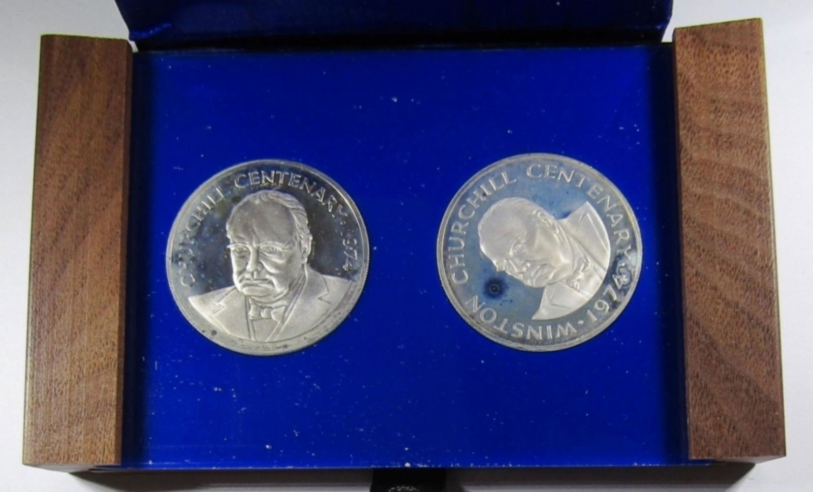 1974 WINSTON CHURCHILL 2-COIN PROOF SET (1 of 3)