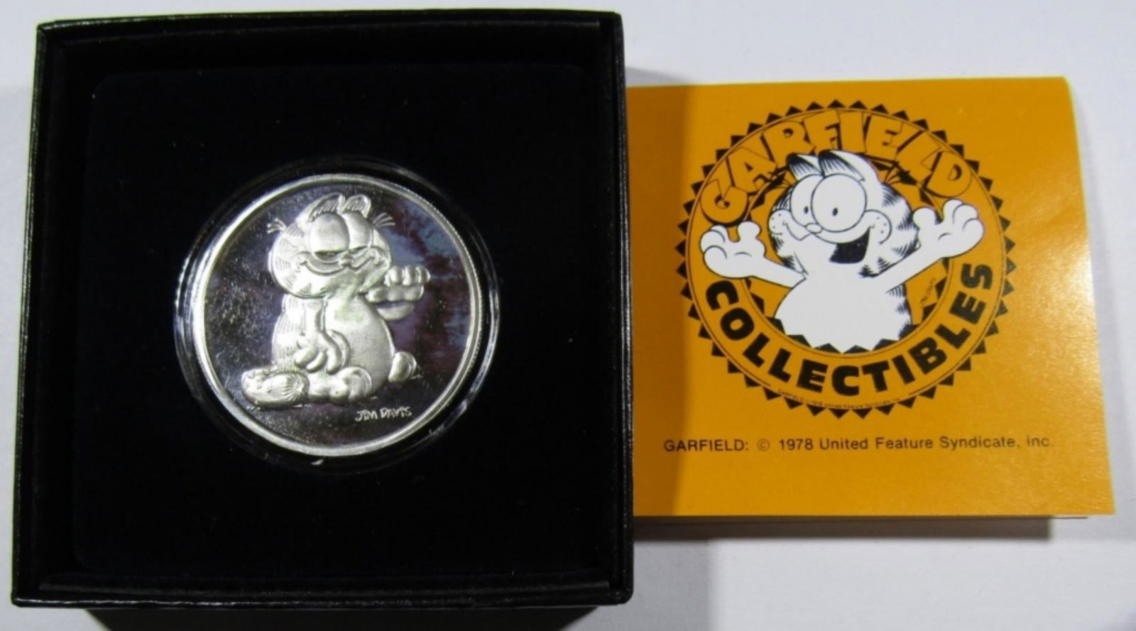 1987 GARFIELD 1oz .999 SILVER ROUND (1 of 4)