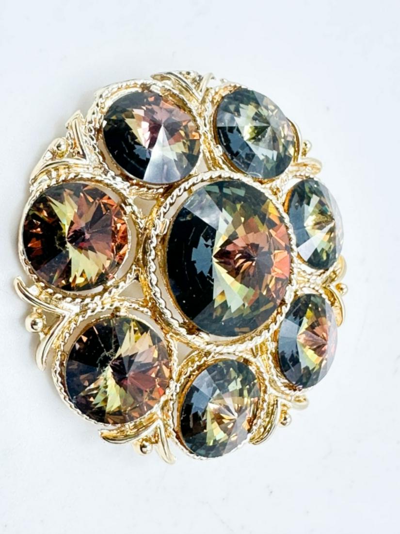 LARGE STONE BROOCH (1 of 3)