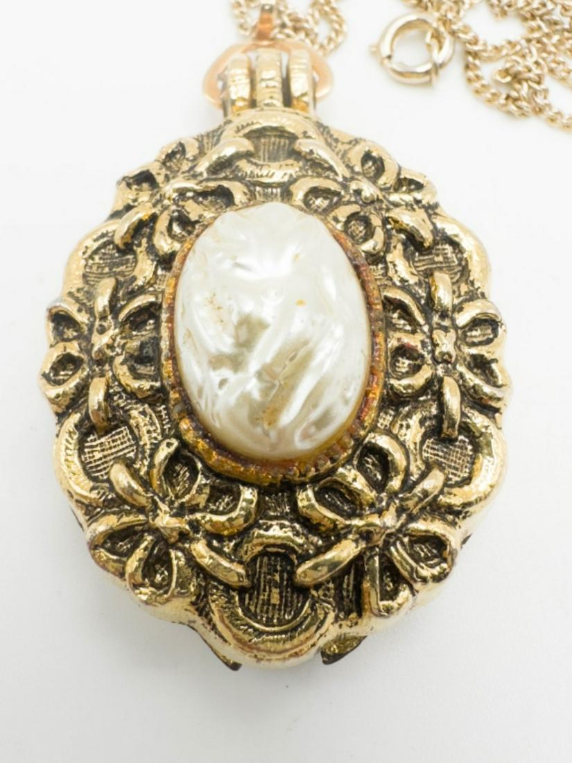 PERFUME LOCKET: PERFUME LOCKET