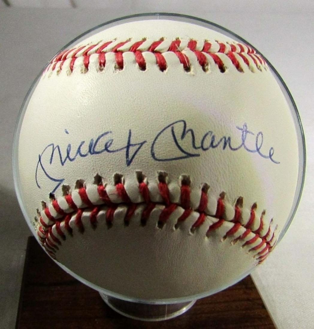 MICKEY MANTLE AUTOGRAPH BASEBALL (1 of 5)
