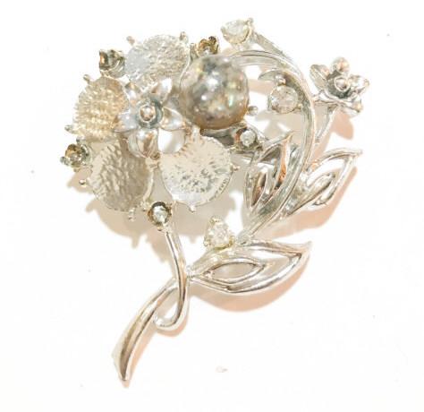 CORO SIGNED BROOCH (1 of 3)