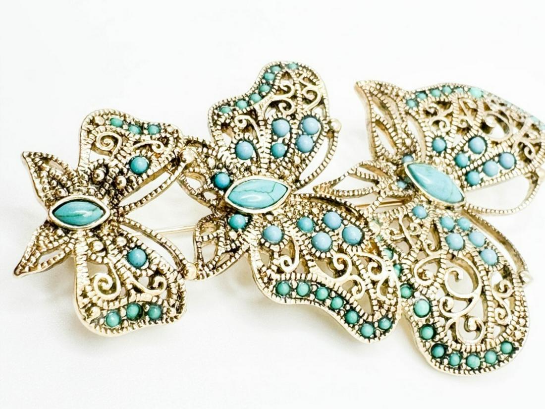 MONET SIGNED BUTTERFLY: MONET SIGNED VINTAGE TRIPLE BUTTERFLY BROOCH VINTAGE MONET AMAZING