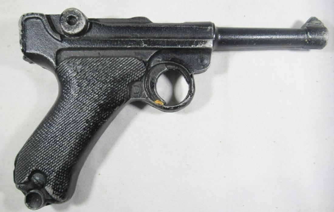 BLACK SOLID CAST IRON TOY GUN: NO MOVING PARTS