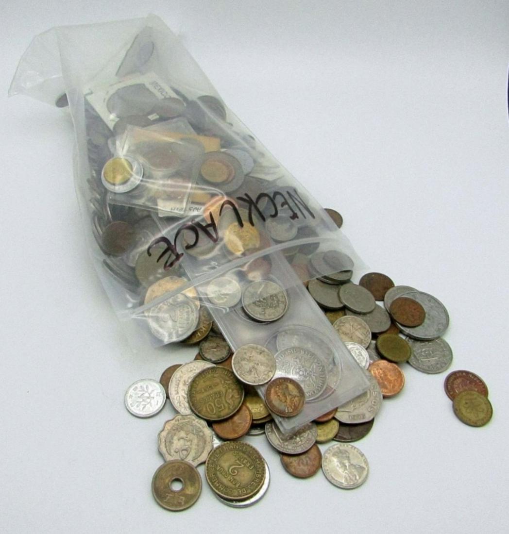 5 POUNDS FOREIGN COINS - GREAT MIX (1 of 1)