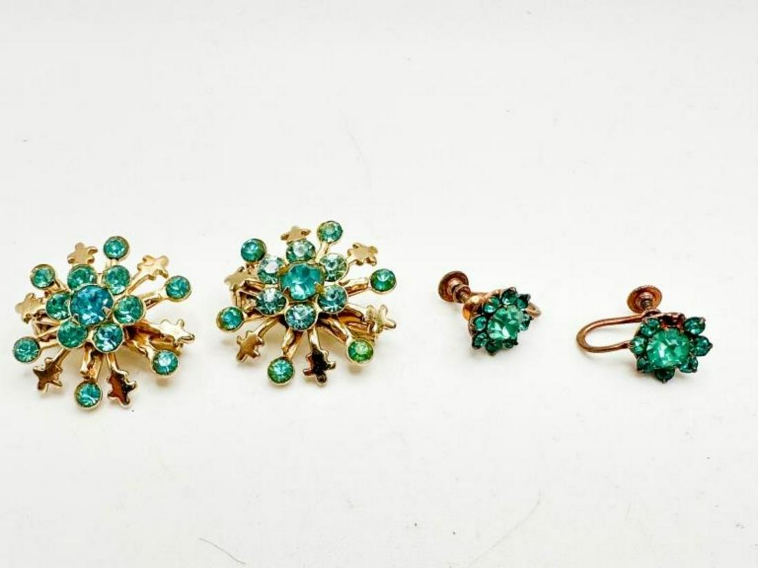 AQUA BROOCHES +: 2 AQUA STONES SNOWFLAKE BROOCHES AND ONE PAIR FOR AQUA STONE VINTAGE STYLE SCREWBACK EARRING