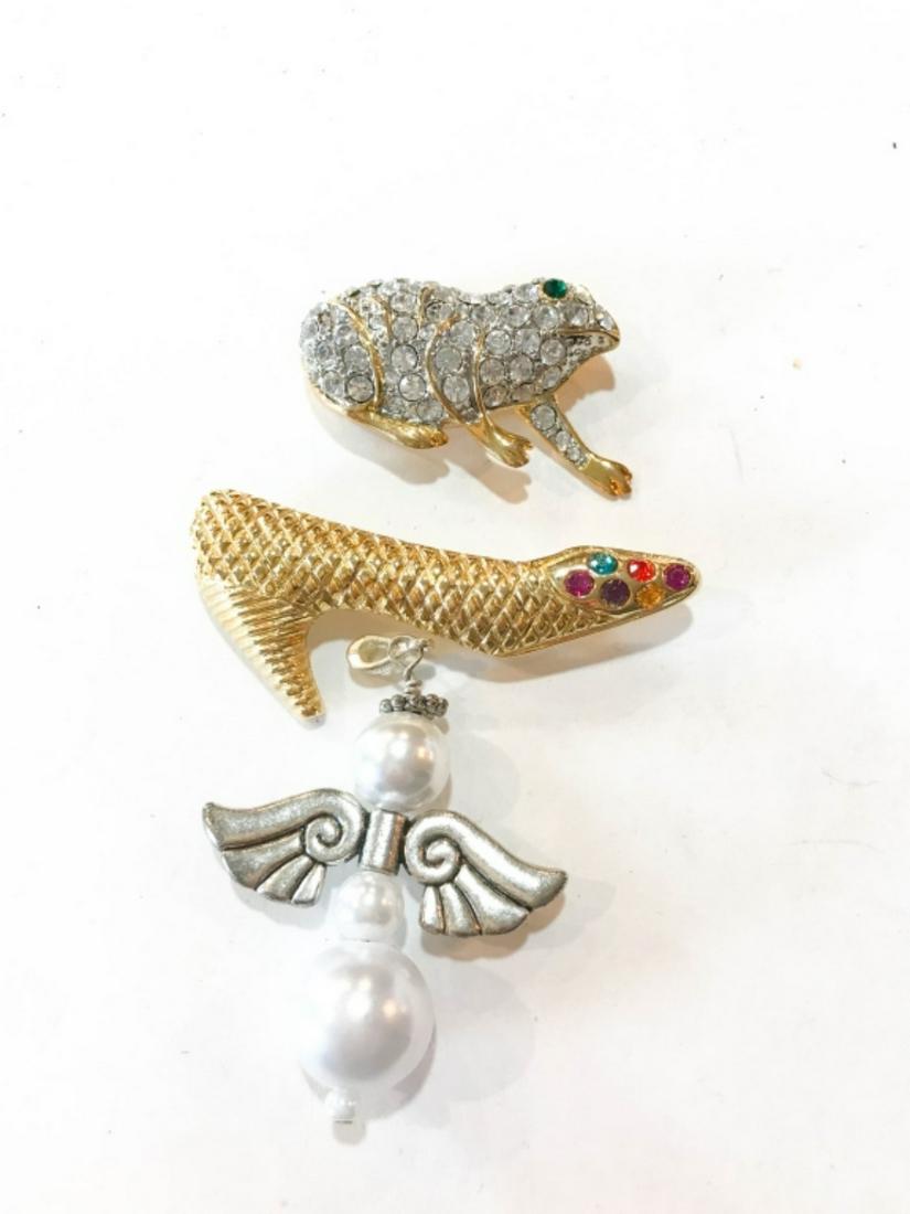 BROOCHES TRIO: ANGEL, SHOW, & FROG