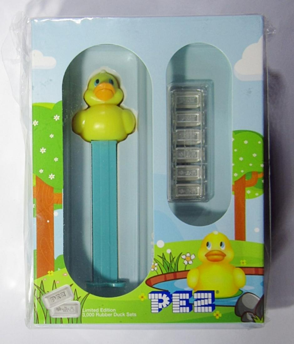 2020 PAMP RUBBER DUCK PEZ DISPENSER SET (1 of 9)