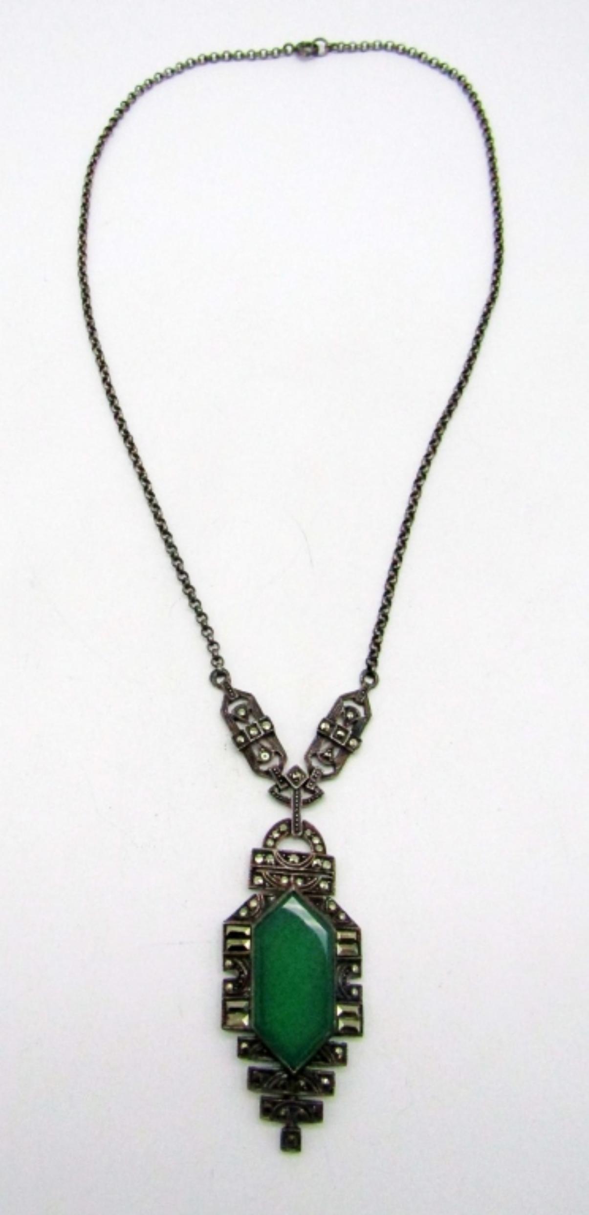 Sterling Vintage Jade Necklace (1 of 4)