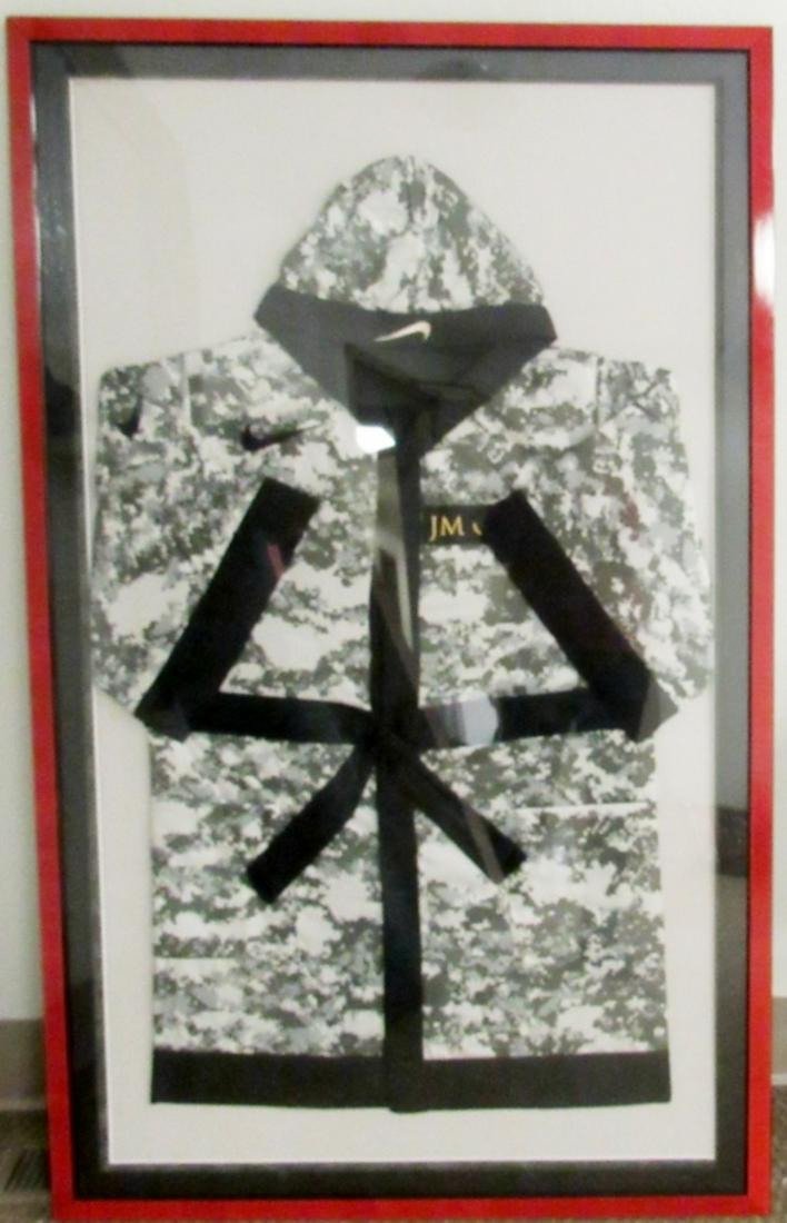 TIMOTHY BRADLEY BOXING ROBE - FULL SIZE CAMO (1 of 2)