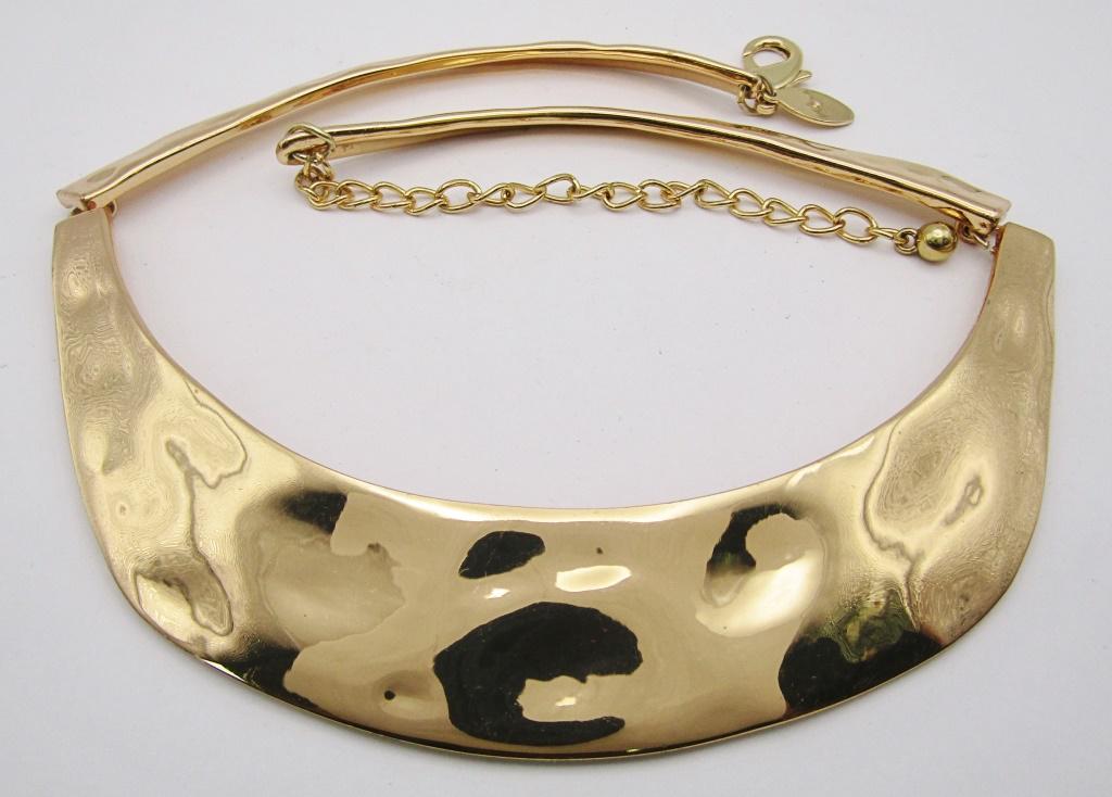 CHICOS GOLD TONED HAMMERED COLLAR NECKLACE: JOIN US EVERY WEEK FOR MORE GREAT ITEMS