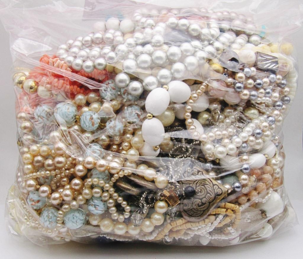 LARGE GALLON BAG OF BEADED JEWELRY- BRACELETS: AND NECKLACES